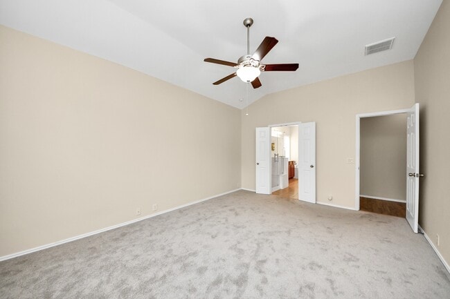 Building Photo - 6003 Baileys Run Ln