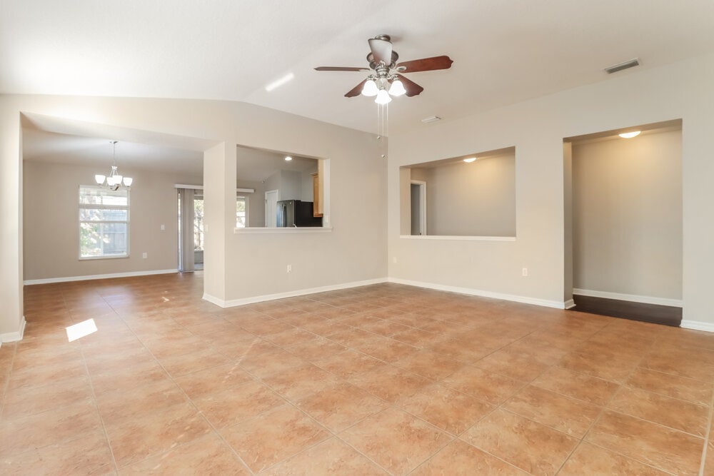 Building Photo - 10622 Boyette Creek Blvd