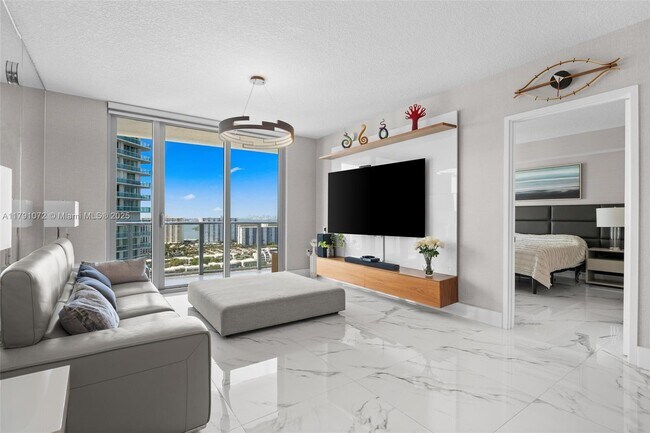 Building Photo - 300 Sunny Isles Blvd