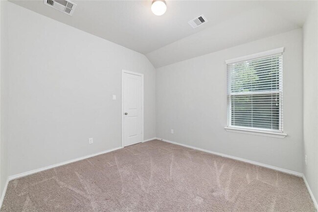 Building Photo - 29805 Woodsons Edge Way
