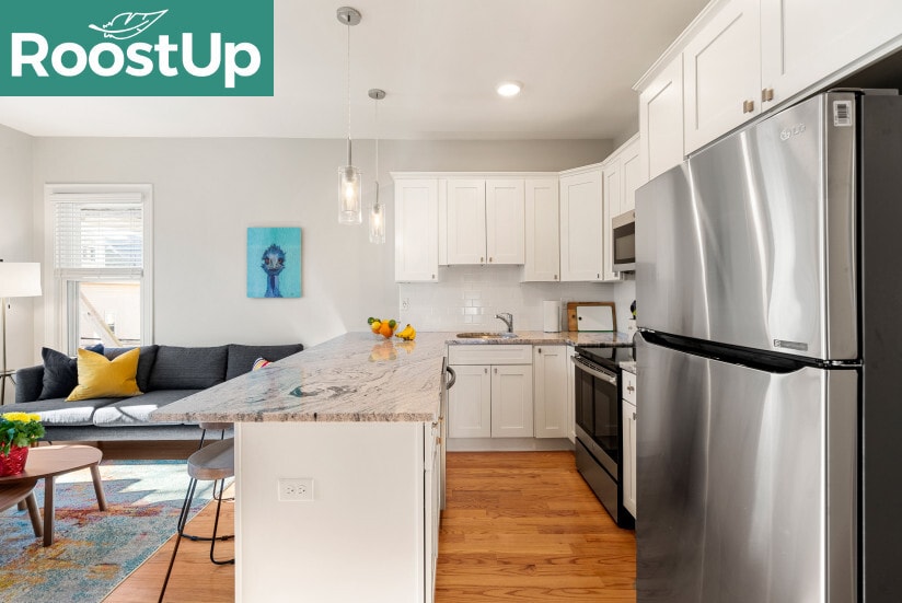 Building Photo - Furnished Bedroom with Private Bath in East Boston