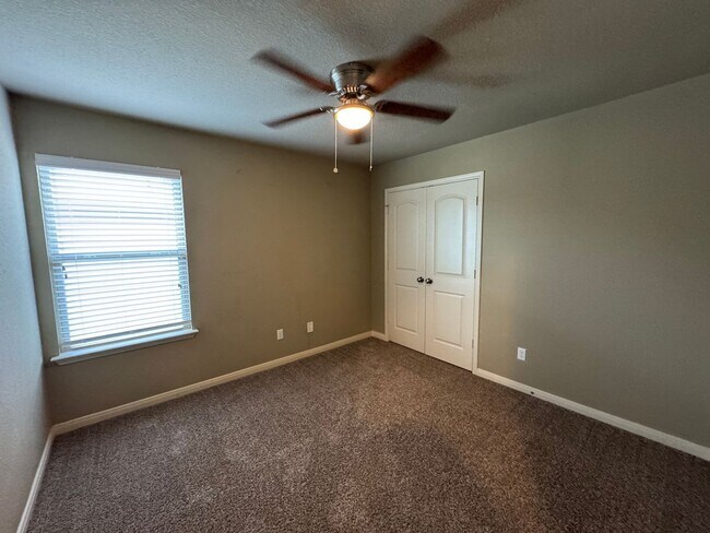 Building Photo - 4-Bedroom House for Rent in Killeen