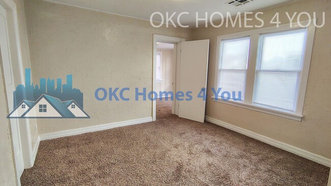 Building Photo - NW OKC 4 Bed Near I-44 & NW 23rd St.
