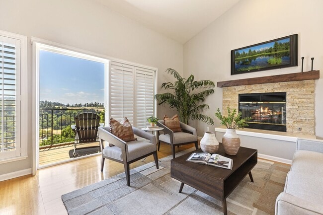 Building Photo - Spacious 4-Story Townhouse with Panoramic ...