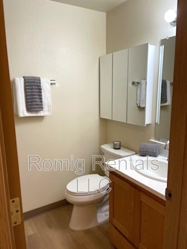 Building Photo - 15923 NE 90th St