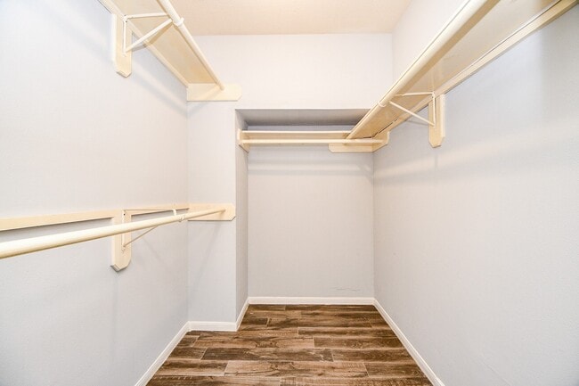Building Photo - 6335 Oakburl Ln