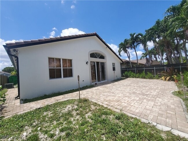Building Photo - 15435 SW 24th Terrace