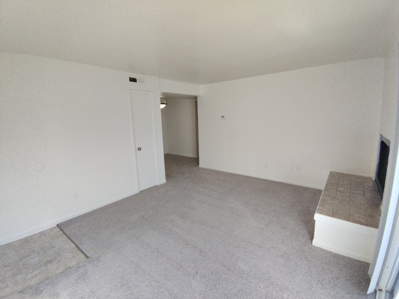 Building Photo - 600 Reusens Rd