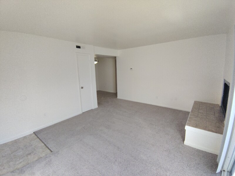 Building Photo - 600 Reusens Rd