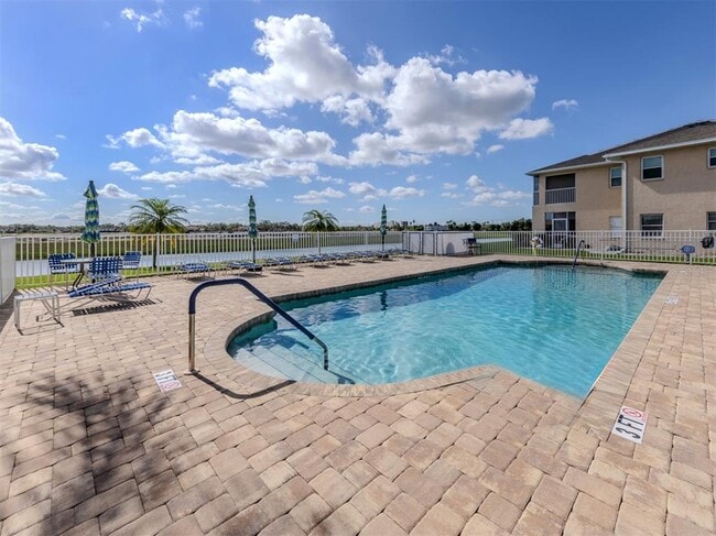 Building Photo - 5800 Sabal Trace Dr