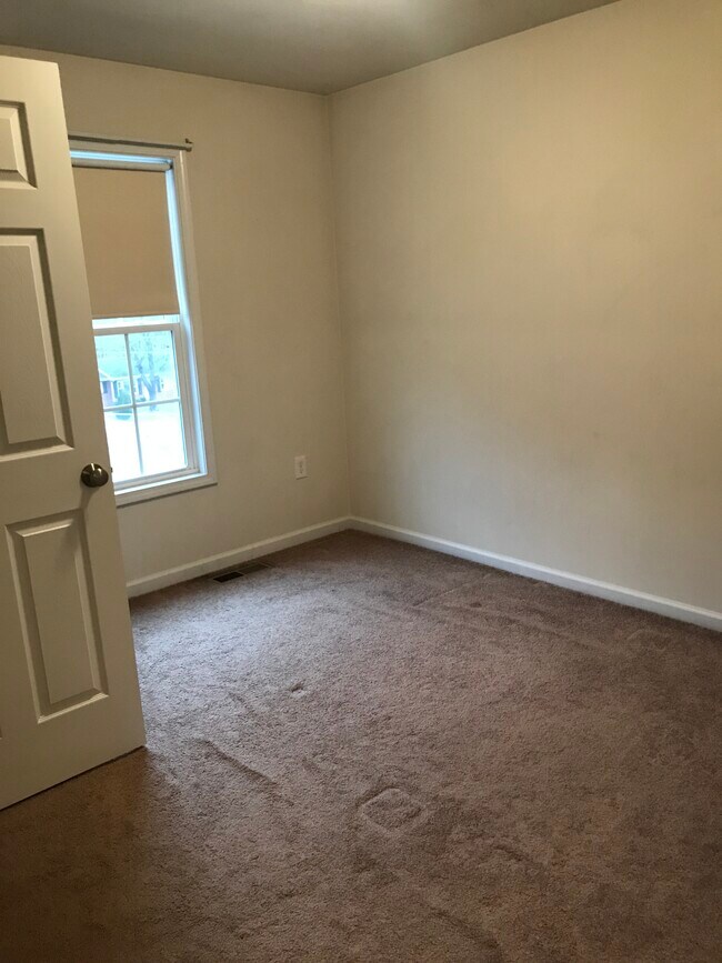 Building Photo - 2034 Tula Dr