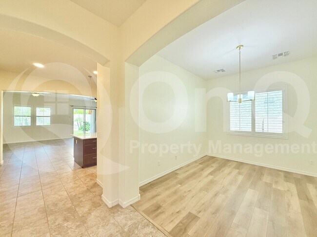 Building Photo - 20508 W Carlton Manor