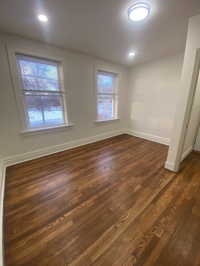 Building Photo - 4746 S Grand Blvd