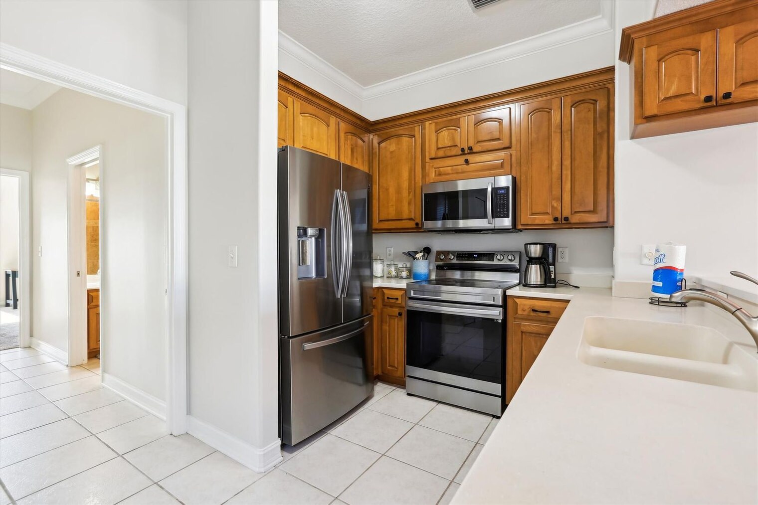 Building Photo - 361 Royal Caribbean Ct