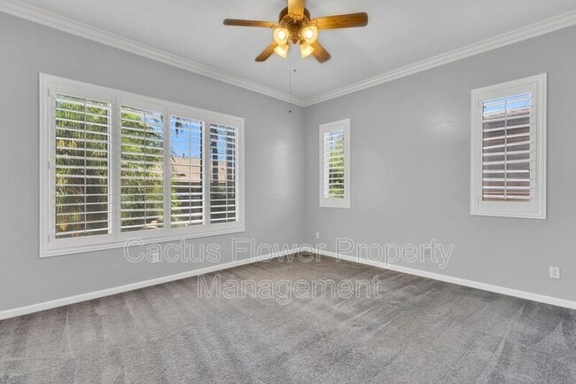 Building Photo - 1811 W Maplewood Pl