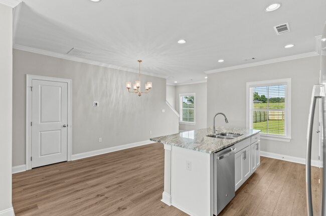 Building Photo - 200 Clifton Dr