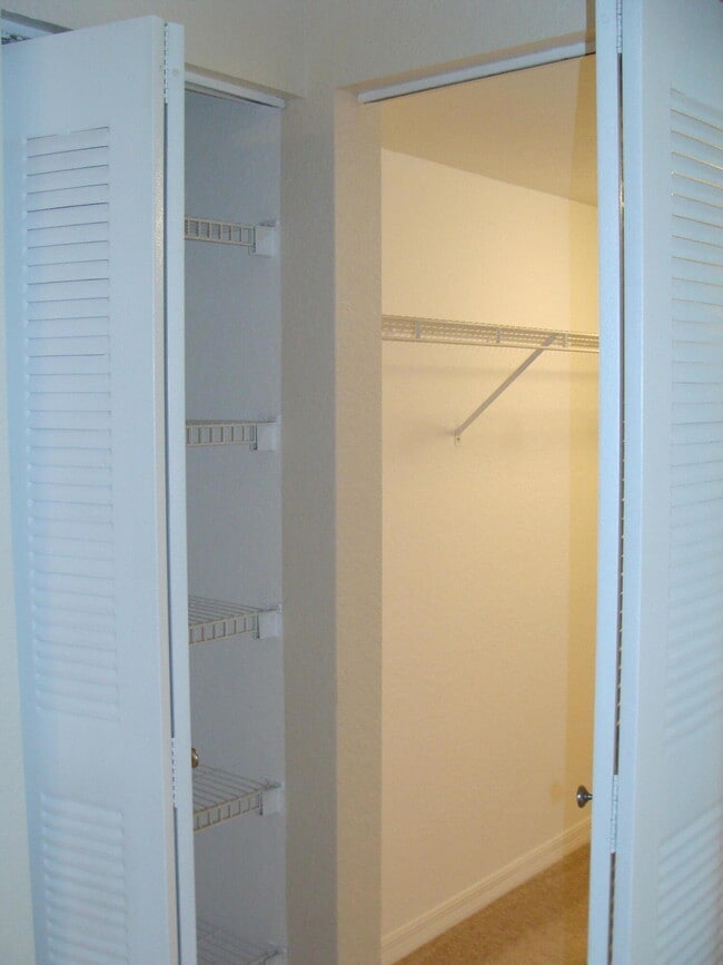 Building Photo - 4235 S 57th Ave