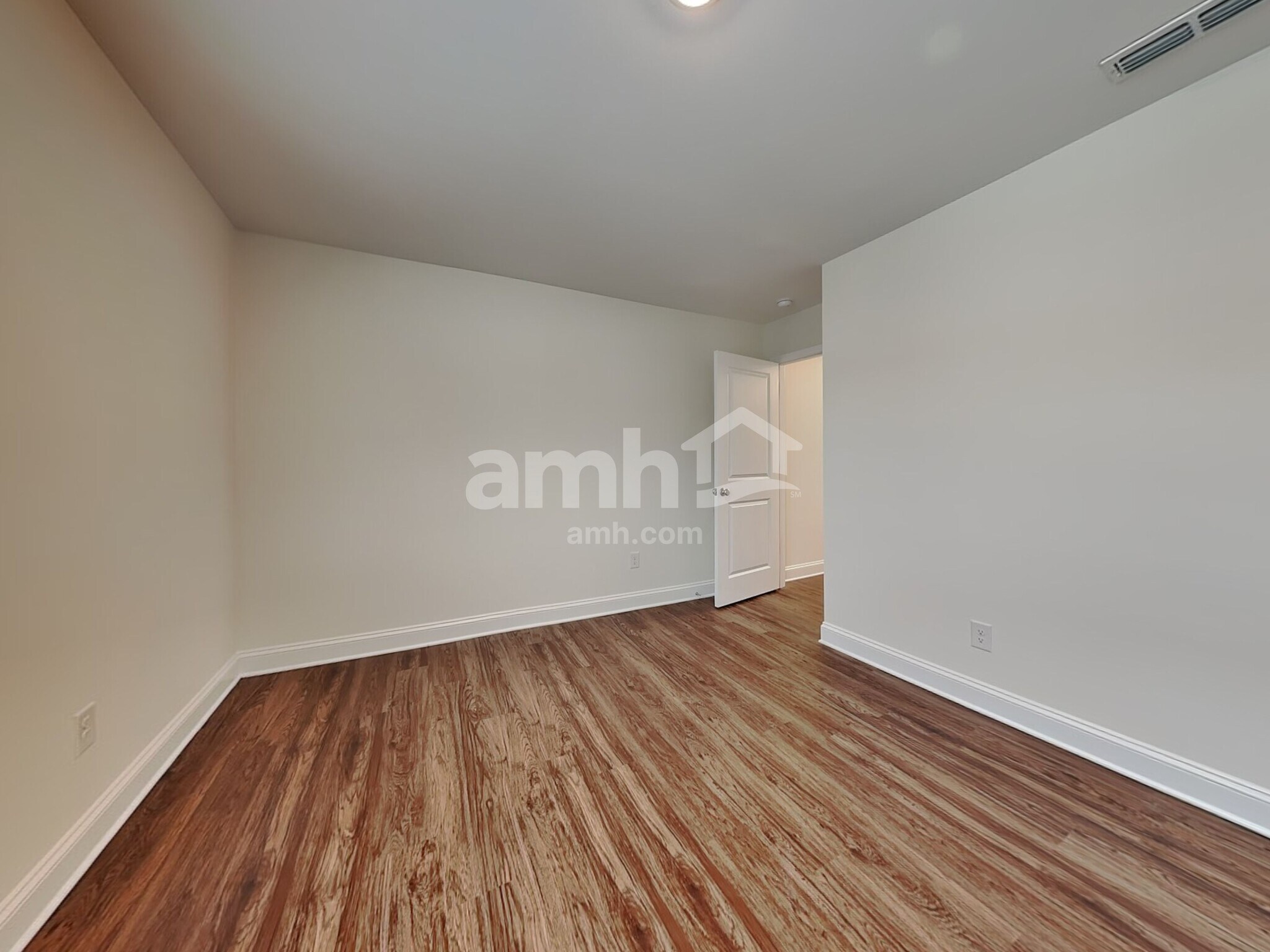 Building Photo - 3273 Brierhill Rd