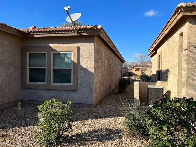 Building Photo - 25 S Quinn Cir