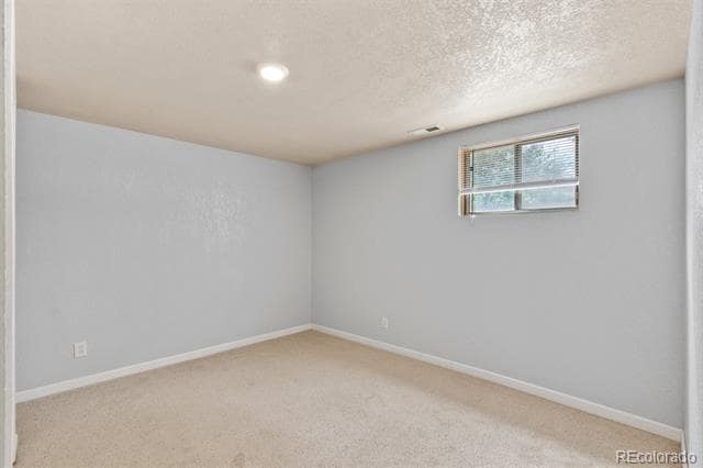 Building Photo - 3060 Avondale Dr