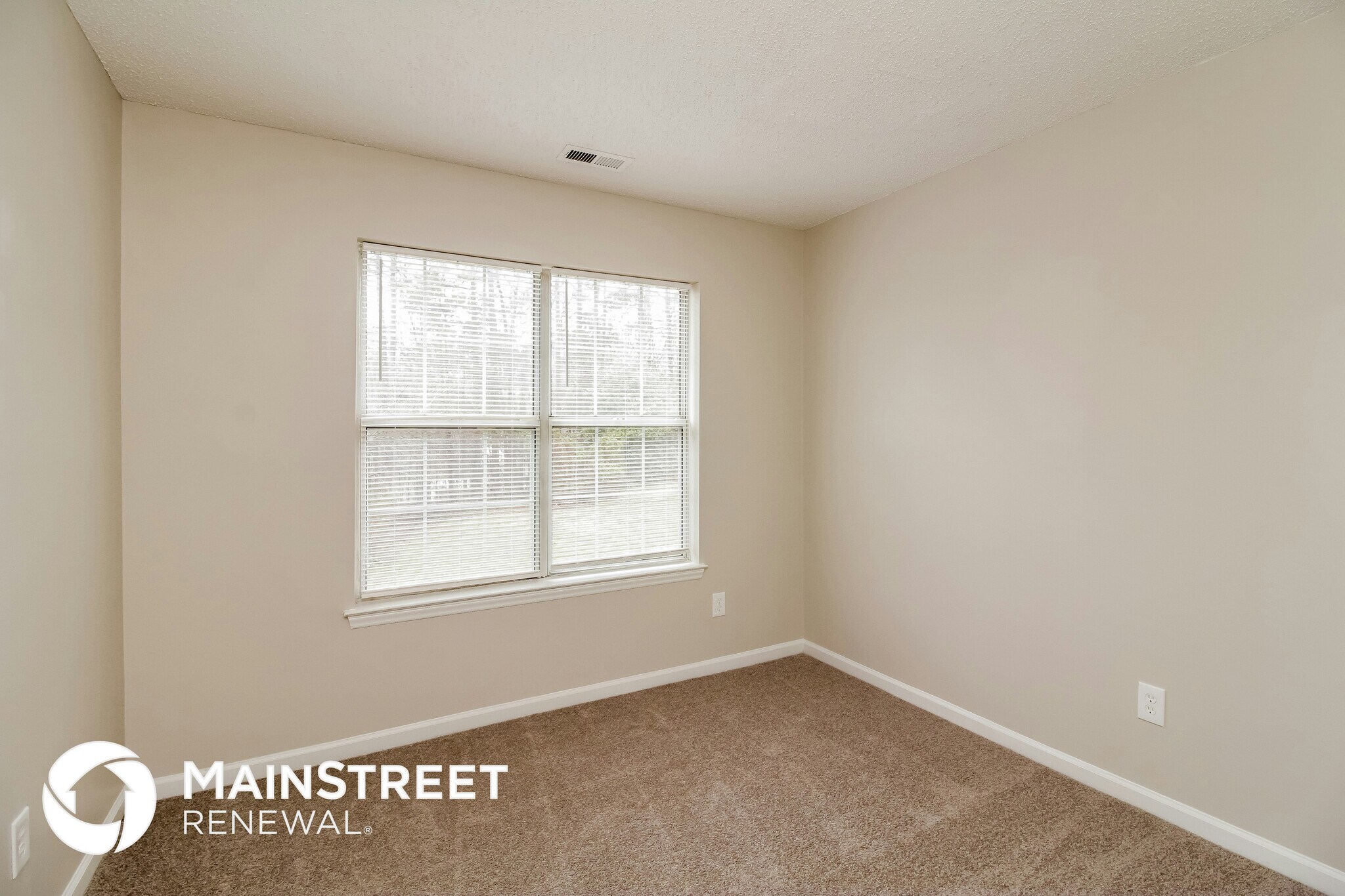 Building Photo - 1729 Sugar Hollow Dr