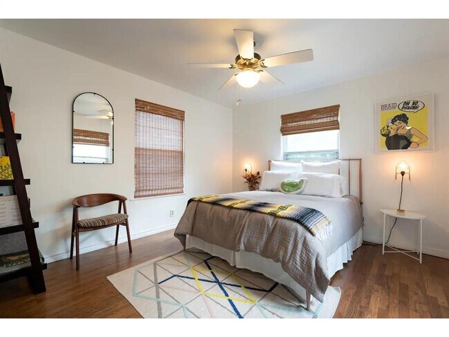 Building Photo - 3011 E 17th St