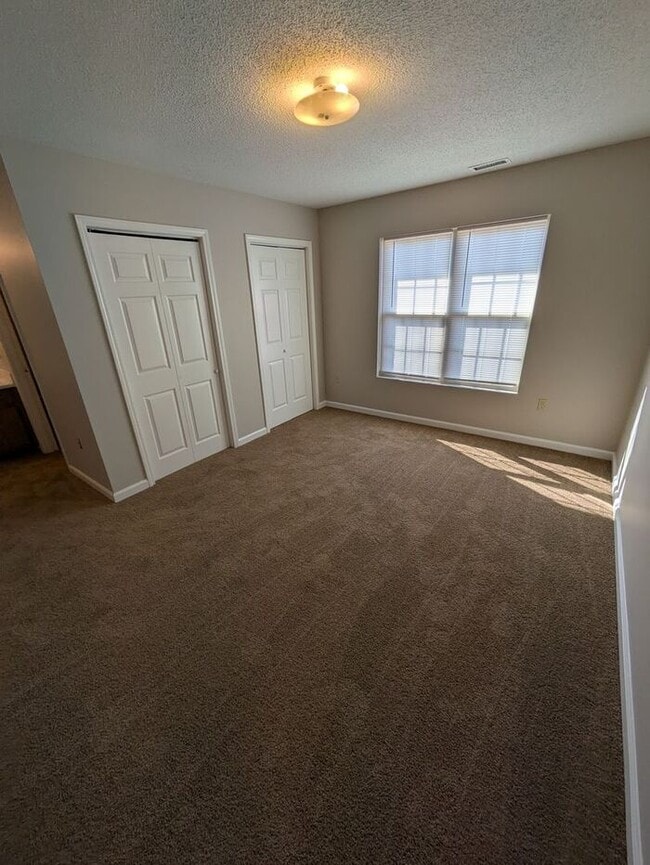 Building Photo - 2BD/2BA Unit at The Squires in Newton