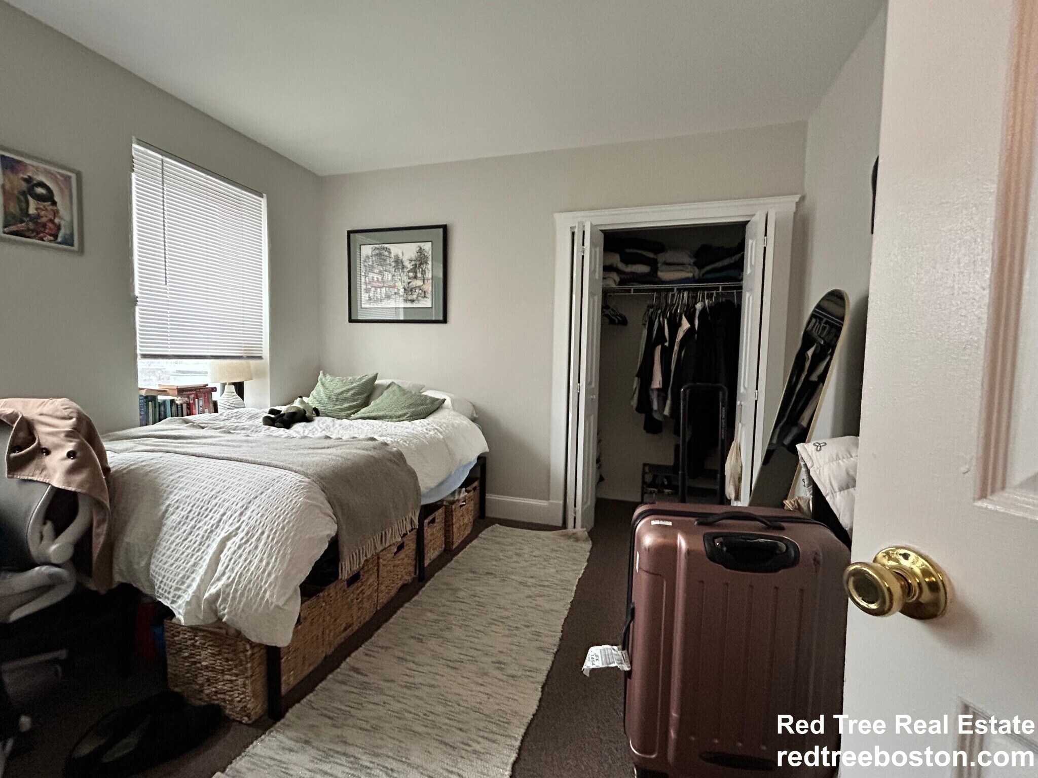 Building Photo - 822 Beacon St