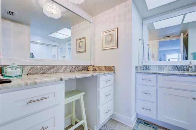 Building Photo - 10216 Regal Dr