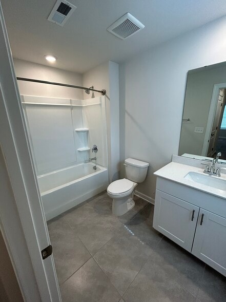 Building Photo - 2016 Belterra Dr