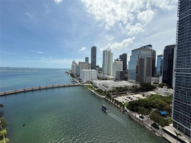 Primary Photo - 801 Brickell Key Blvd