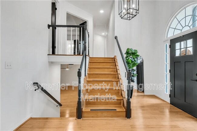 Building Photo - 991 Gentry Ln