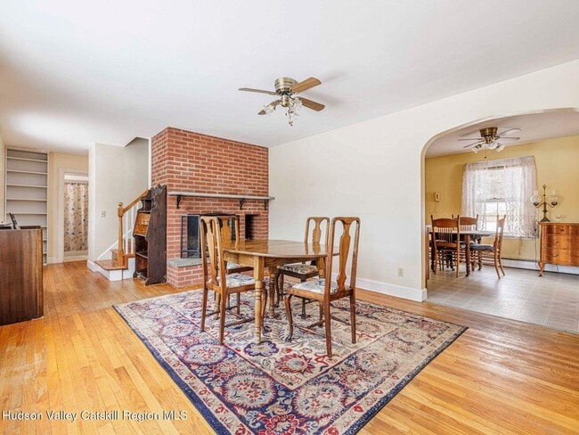 Building Photo - 11 Julia Ave