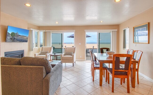 Building Photo - 3703 Seashore Dr