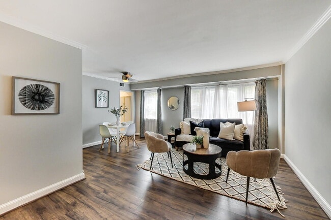 Building Photo - 1303 N Ode St