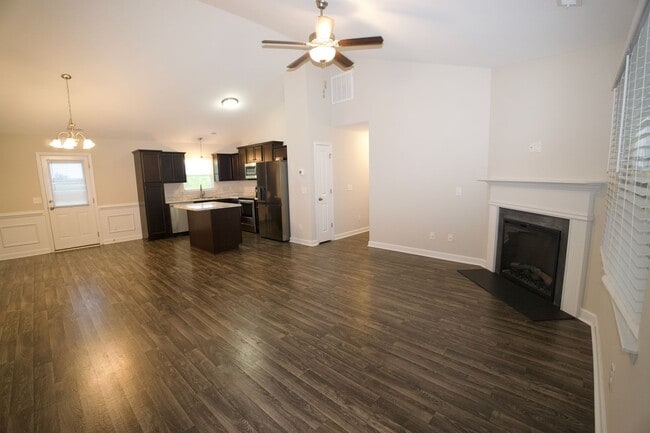 Building Photo - 2013 Belgrade-Swansboro Rd