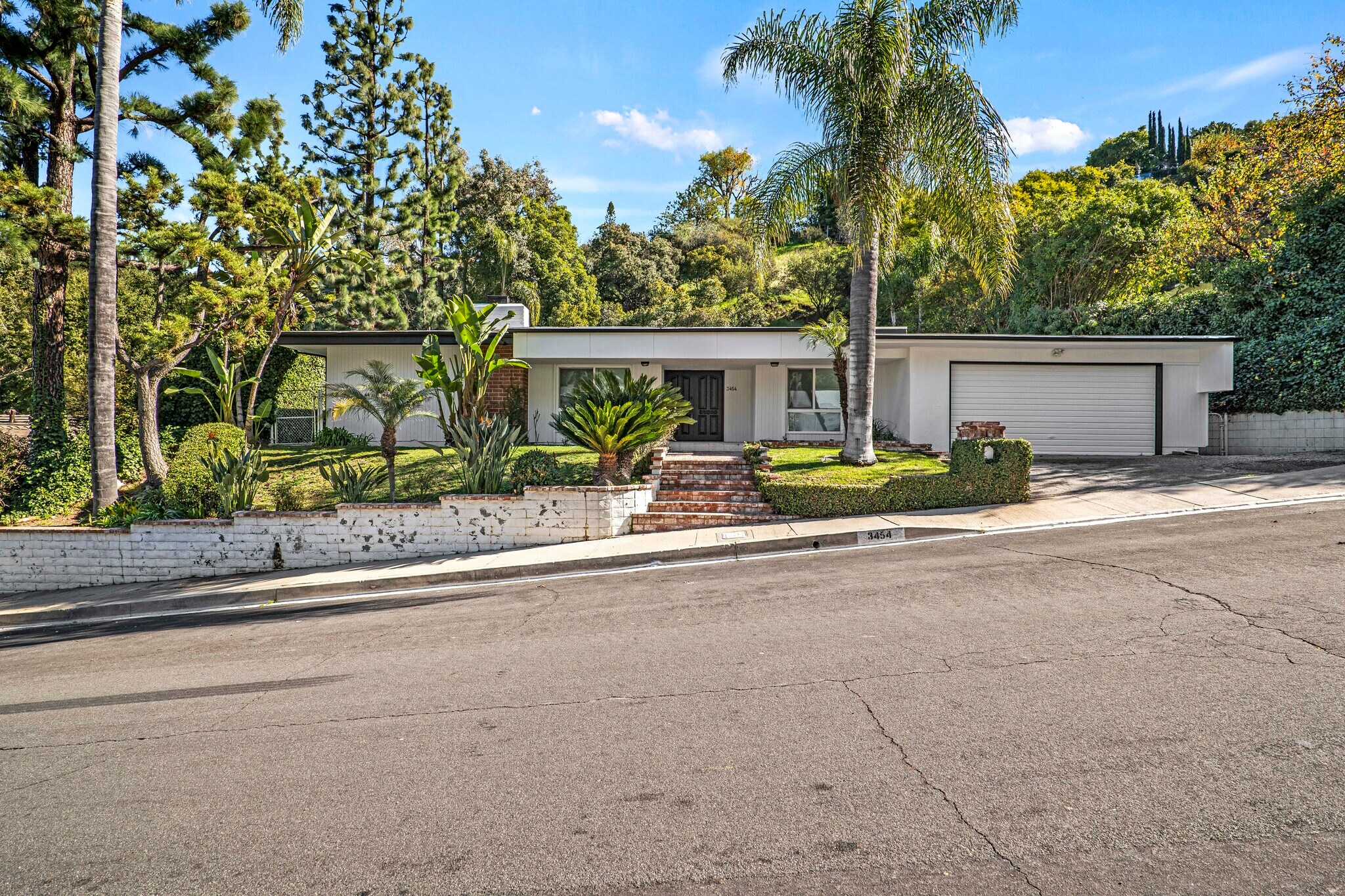 Building Photo - 3454 Green Vista Dr