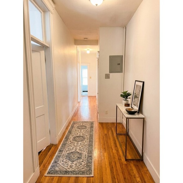 Building Photo - 17 Price Rd