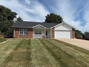 Building Photo - Amazing 3 Bed 2 Bath Home In Ashland!