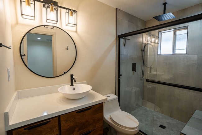 Building Photo - 8428 W Heatherbrae Dr