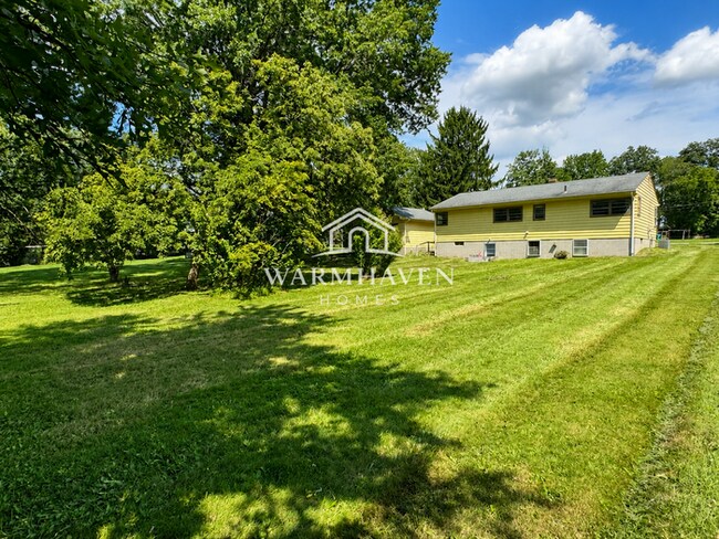 Building Photo - 770 Danner Rd