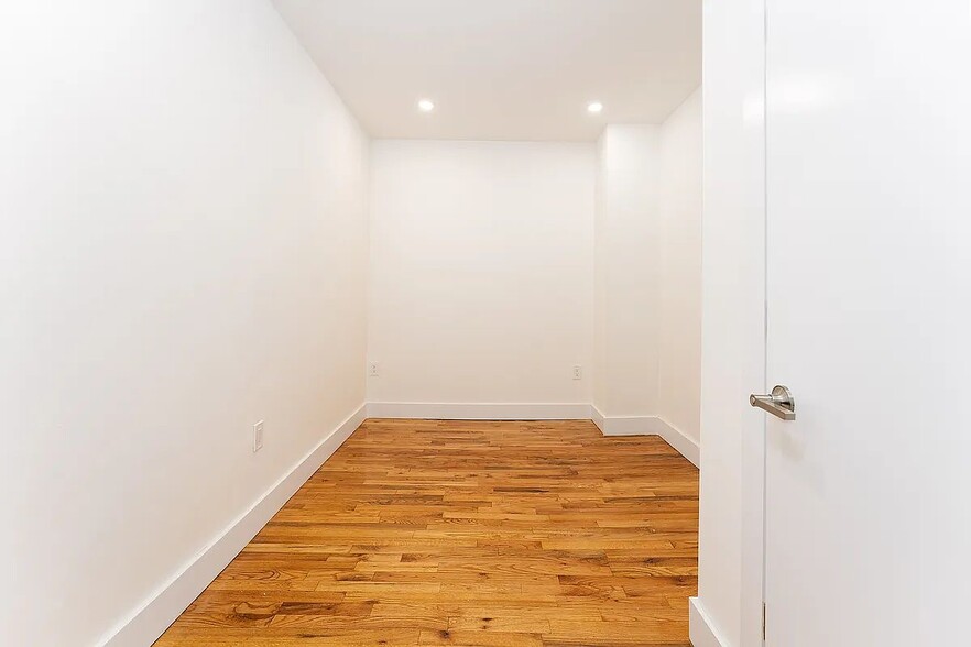 Building Photo - 345 8th Ave