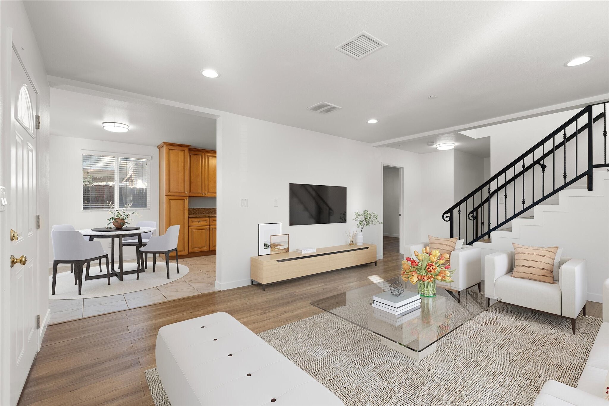 Building Photo - 7310 Roseberry Ave