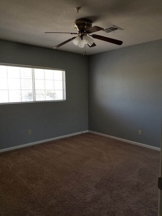 Building Photo - GORGEOUS Over 3500 SQFT 5 BED 4 BATH HOME in Scottsdale