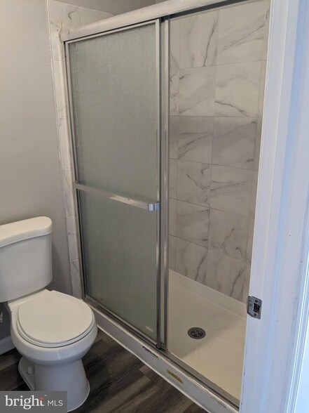 Building Photo - 142 W Hanover Street