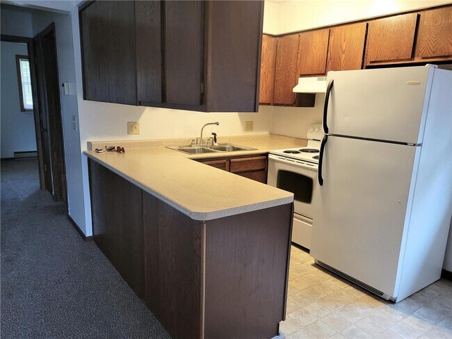 Building Photo - 1325 Henry St