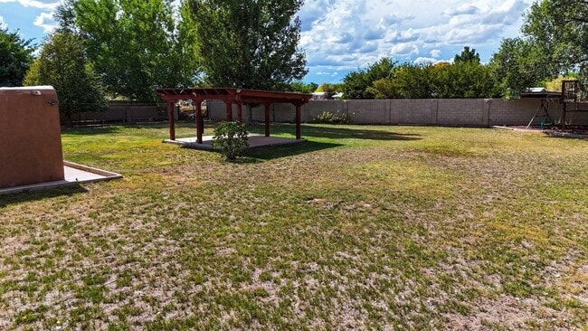 Building Photo - 501 Calle De