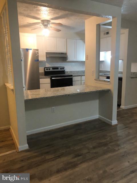 Building Photo - 3500 Kingsley Ct