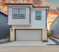 Building Photo - 4208 Lyons Fall Ln