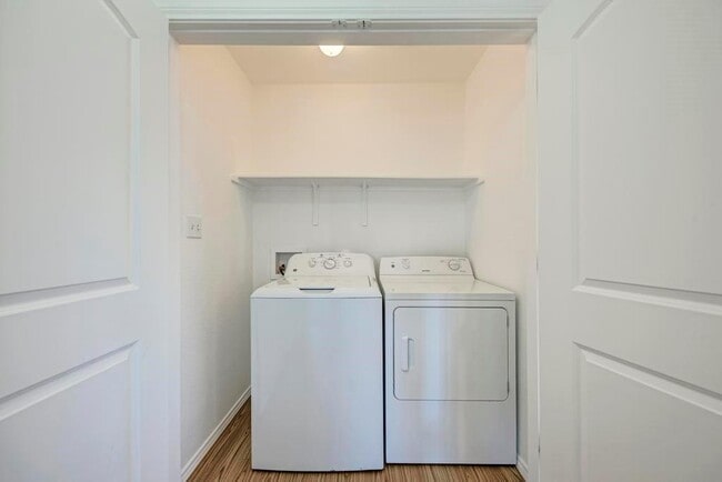 Building Photo - 4511 Halliday Ave